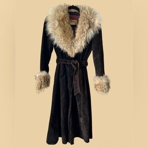 Fur and Suede Vintage long Coat - Made in Canada, Lindzon brand size 11